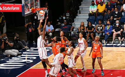  Connecticut Sun vs Los Angeles Spark, the WNBA regular season on August 28 will ignite the enthusiasm of fans!