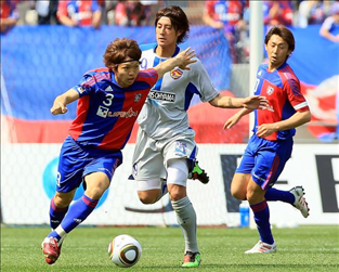 神户胜利船夺得日职联冠军，阿部勇树成为历史上最年轻进球者