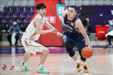 2023-2024赛季CBA常规赛12月1日，江苏队与广州队的对决，将是一场精彩的篮球盛宴，不容错过！