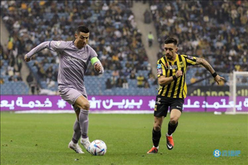 2023-2024赛季沙特超级联赛第8轮：吉达阿赫利对上伊蒂法克，这场比赛有哪些值得关注的亮点？