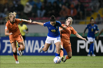 中国女足亚洲杯决赛夺过冠吗