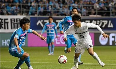 23-24赛季日职联赛第二十九轮，浦和红钻与横滨FC的对决，谁能笑到最后