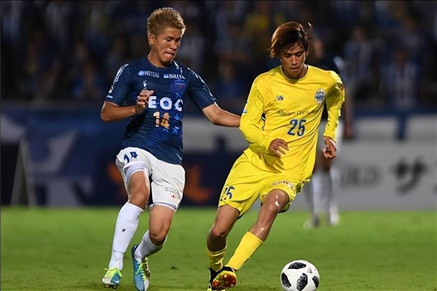 横滨FC寻求在日职联赛第29轮中逆转局面，浦和红钻能否守住领先地位？