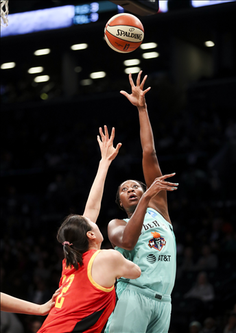 李梦宣布不回归WNBA，暂时选择留在神秘人队备战巴黎奥运！