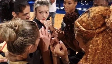 水星迎战王牌：WNBA赛场上的巅峰对决，谁将占据主动？